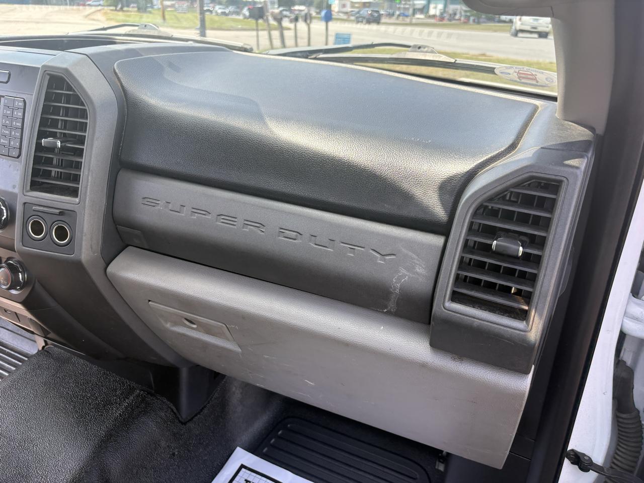Ford Super Duty F-250 SRW 2WD Reg Cab 137" XL 2019