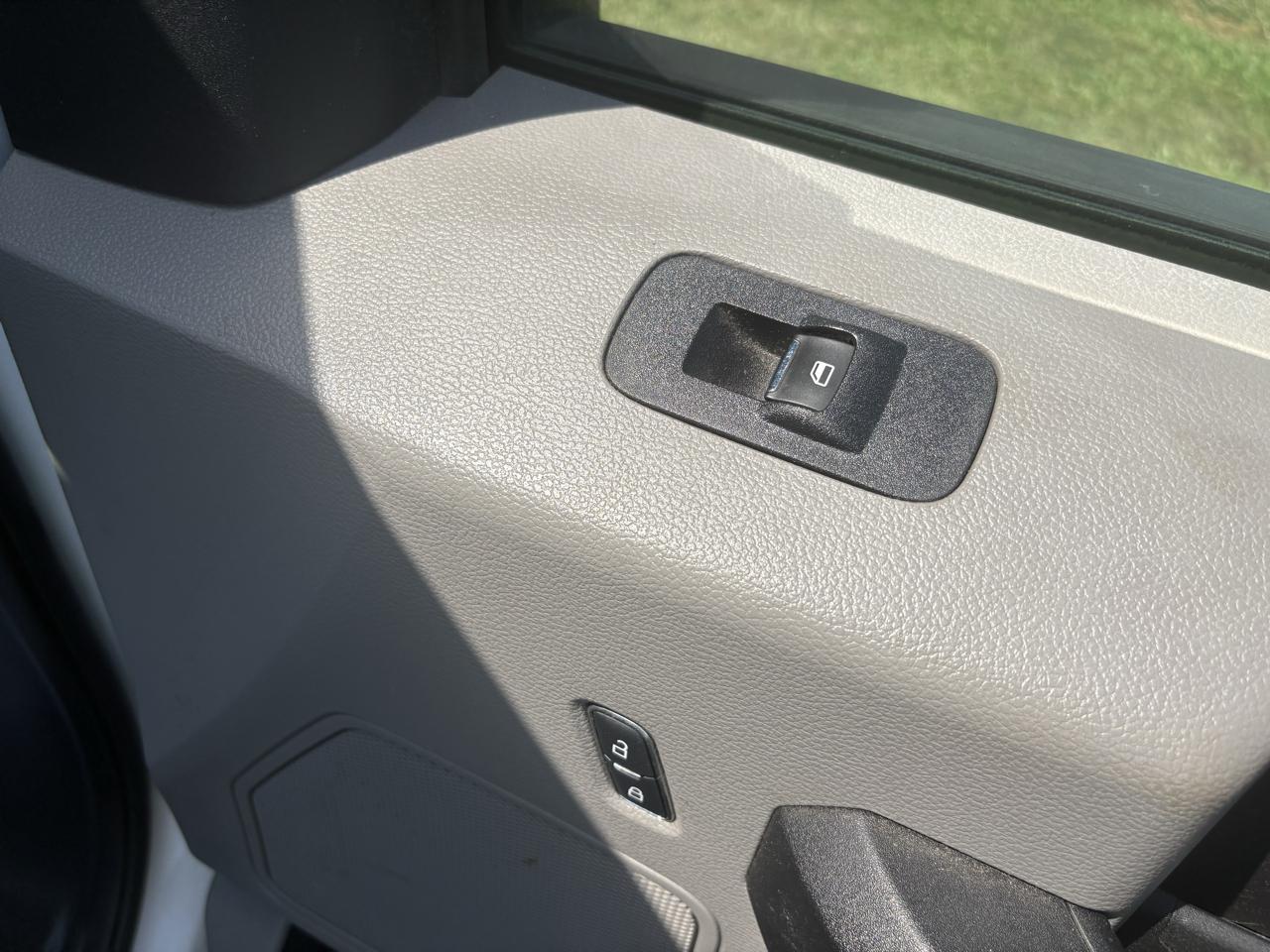 Ford Super Duty F-250 SRW 2WD Reg Cab 137" XL 2019
