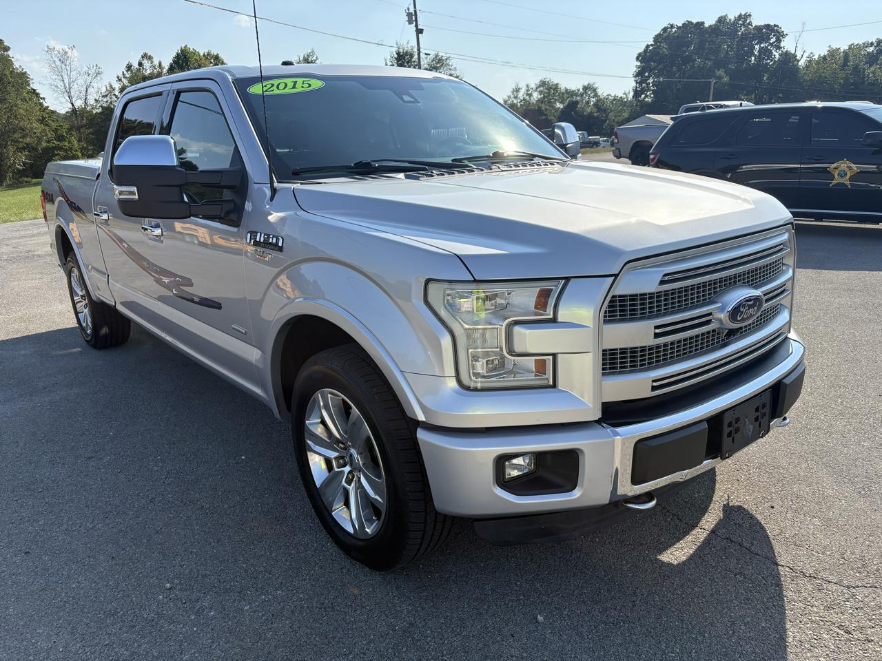 Ford F-150 4WD SuperCrew 157" Lariat w/HD Payload Pkg 2015