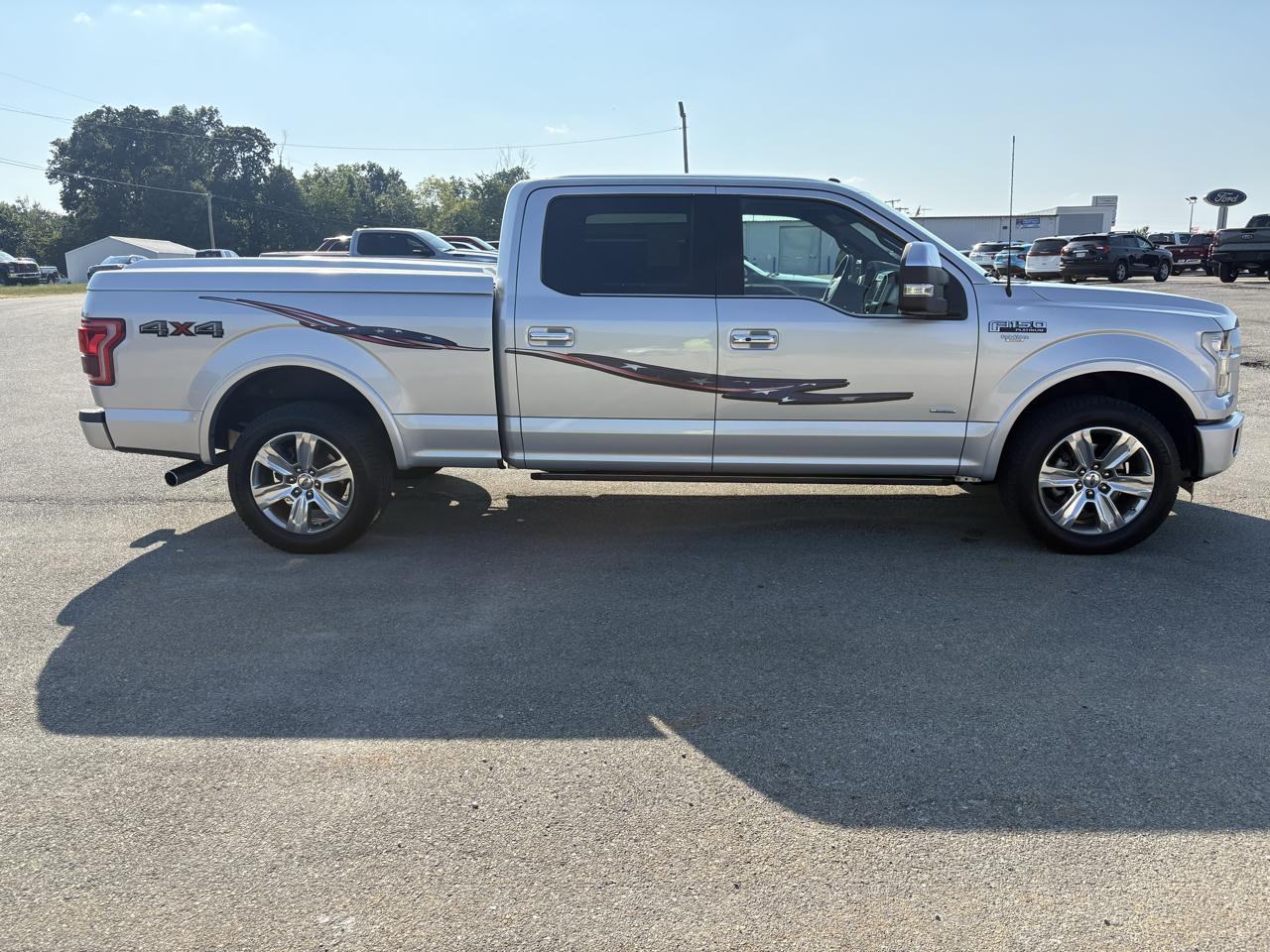 Ford F-150 4WD SuperCrew 157" Lariat w/HD Payload Pkg 2015