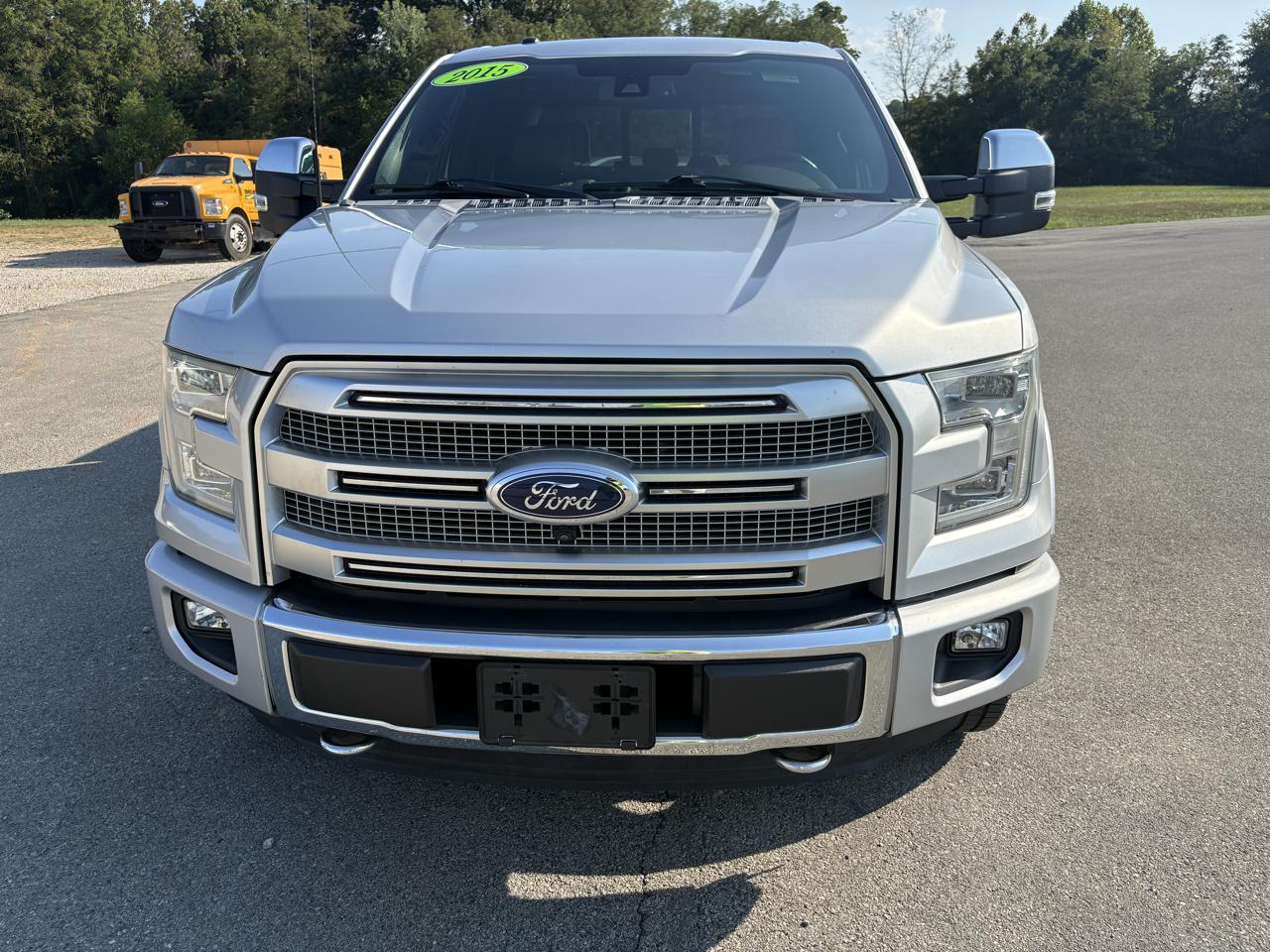 Ford F-150 4WD SuperCrew 157" Lariat w/HD Payload Pkg 2015