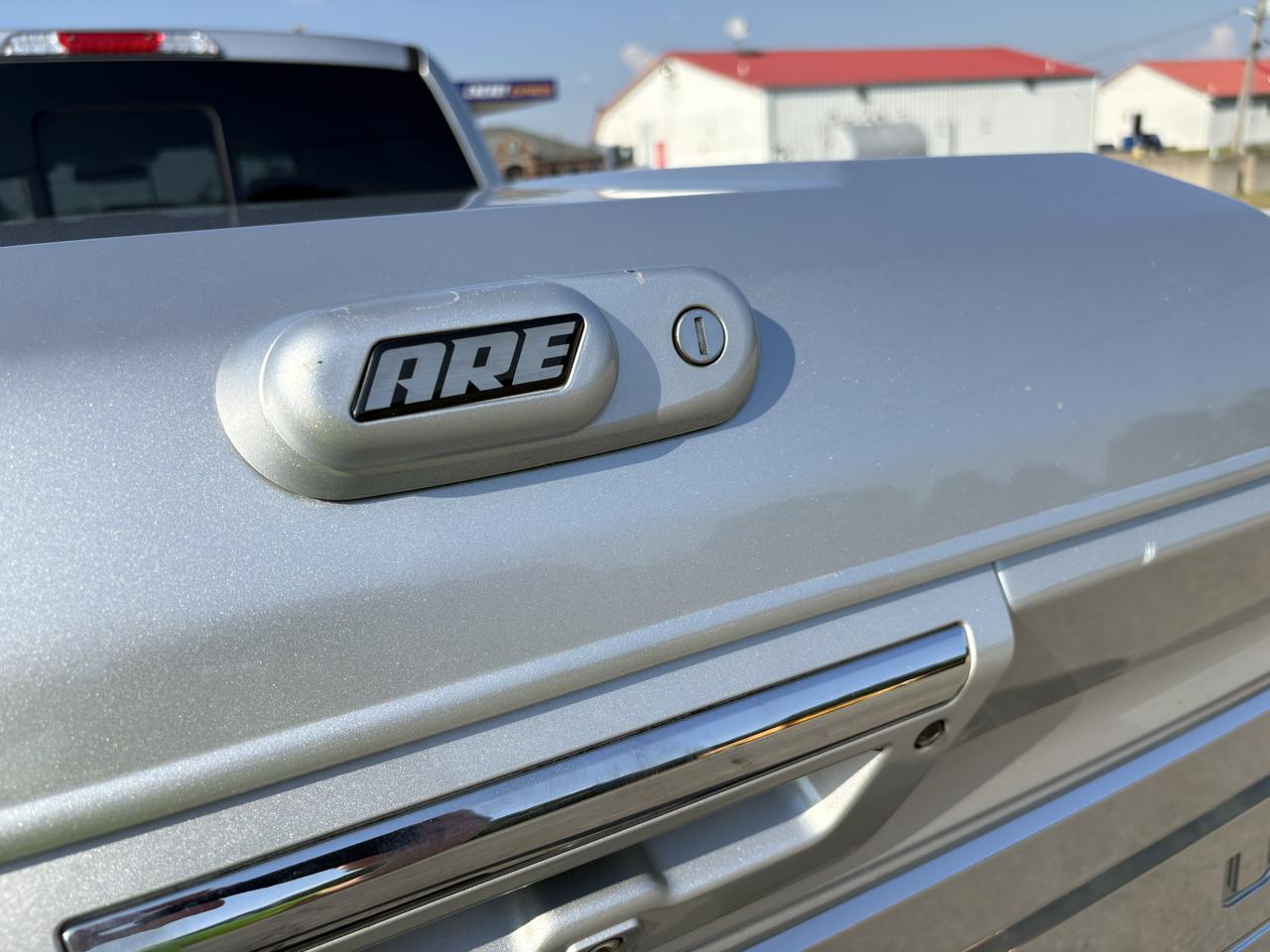 Ford F-150 4WD SuperCrew 157" Lariat w/HD Payload Pkg 2015