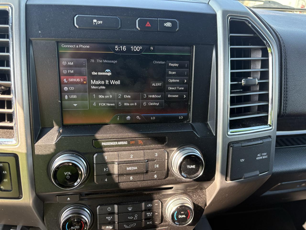Ford F-150 4WD SuperCrew 157" Lariat w/HD Payload Pkg 2015
