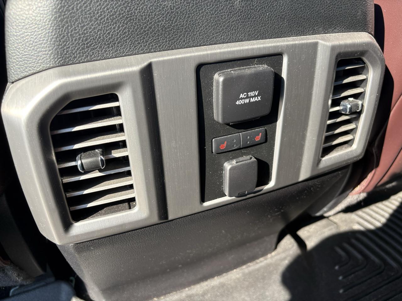Ford F-150 4WD SuperCrew 157" Lariat w/HD Payload Pkg 2015