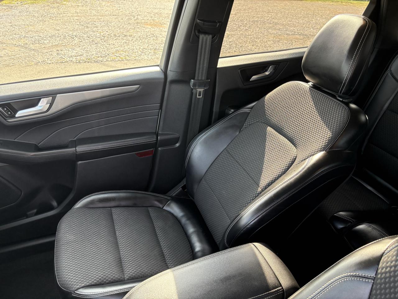 Ford Escape PHEV FWD 2023