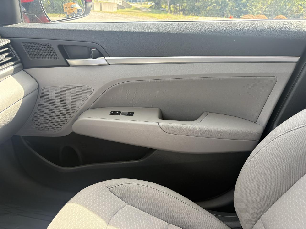 Hyundai Elantra Coupe  2020