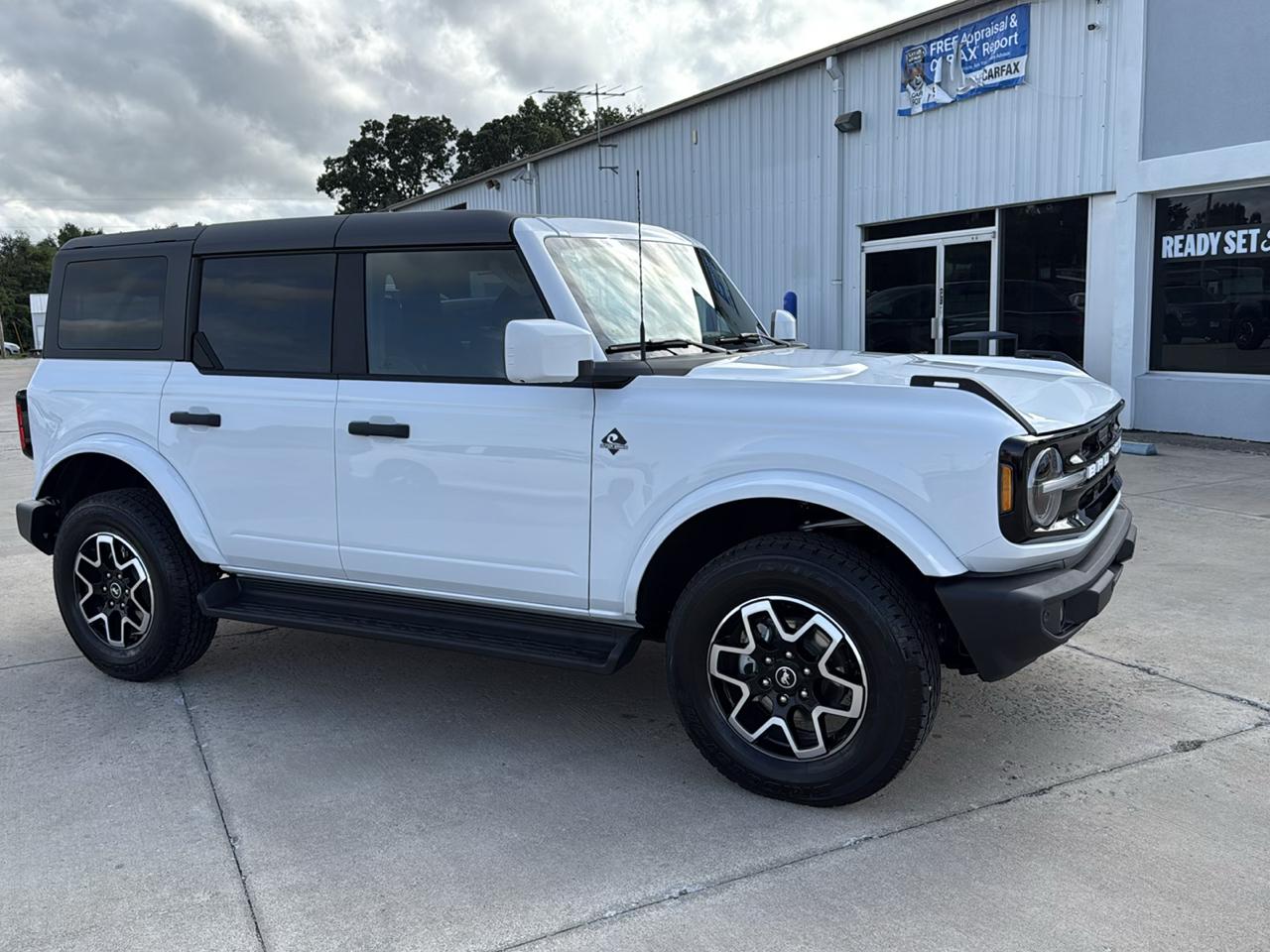 Ford Bronco Outer Banks 4 Door 4x4 2026