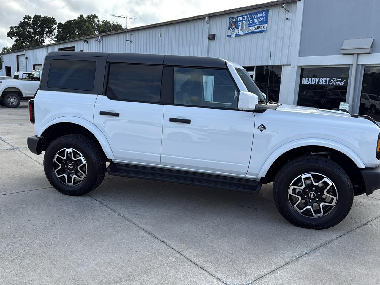 Ford Bronco Outer Banks 4 Door 4x4 2026