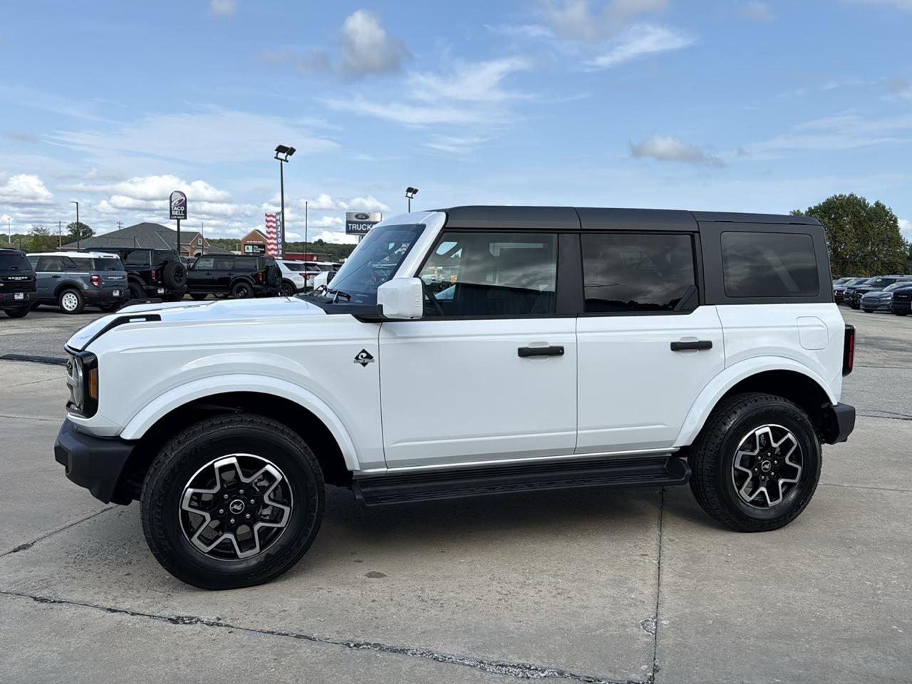 Ford Bronco Outer Banks 4 Door 4x4 2026