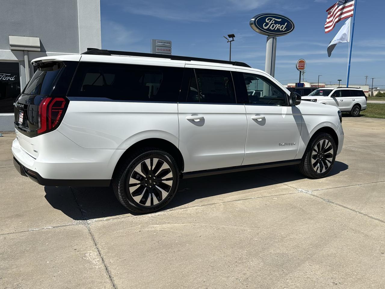 Ford Expedition Max Platinum 4x4 2027