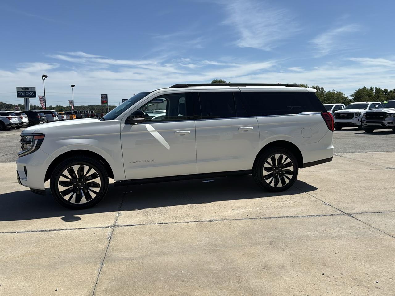 Ford Expedition Max Platinum 4x4 2027