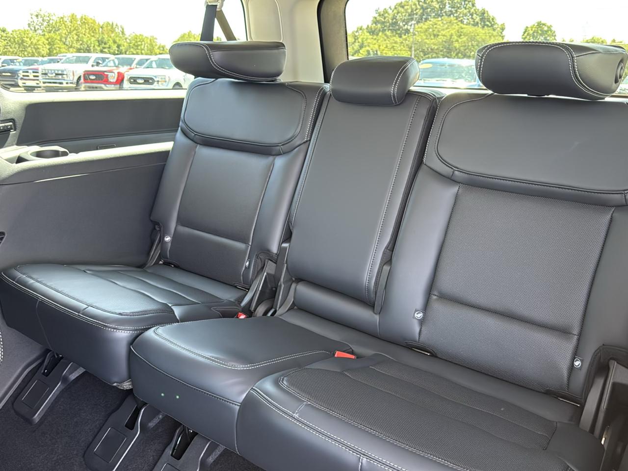 Ford Expedition Max Platinum 4x4 2027