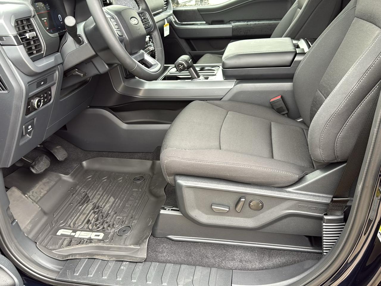Ford F-150 XLT 4WD SuperCrew 5.5' Box 2026