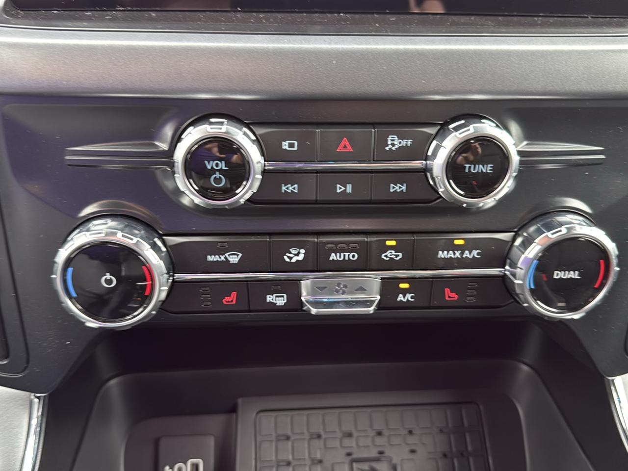 Ford F-150 XLT 4WD SuperCrew 5.5' Box 2026