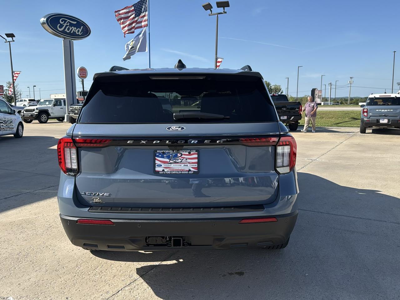 Ford Explorer Active w/100A Pkg 4WD 2027