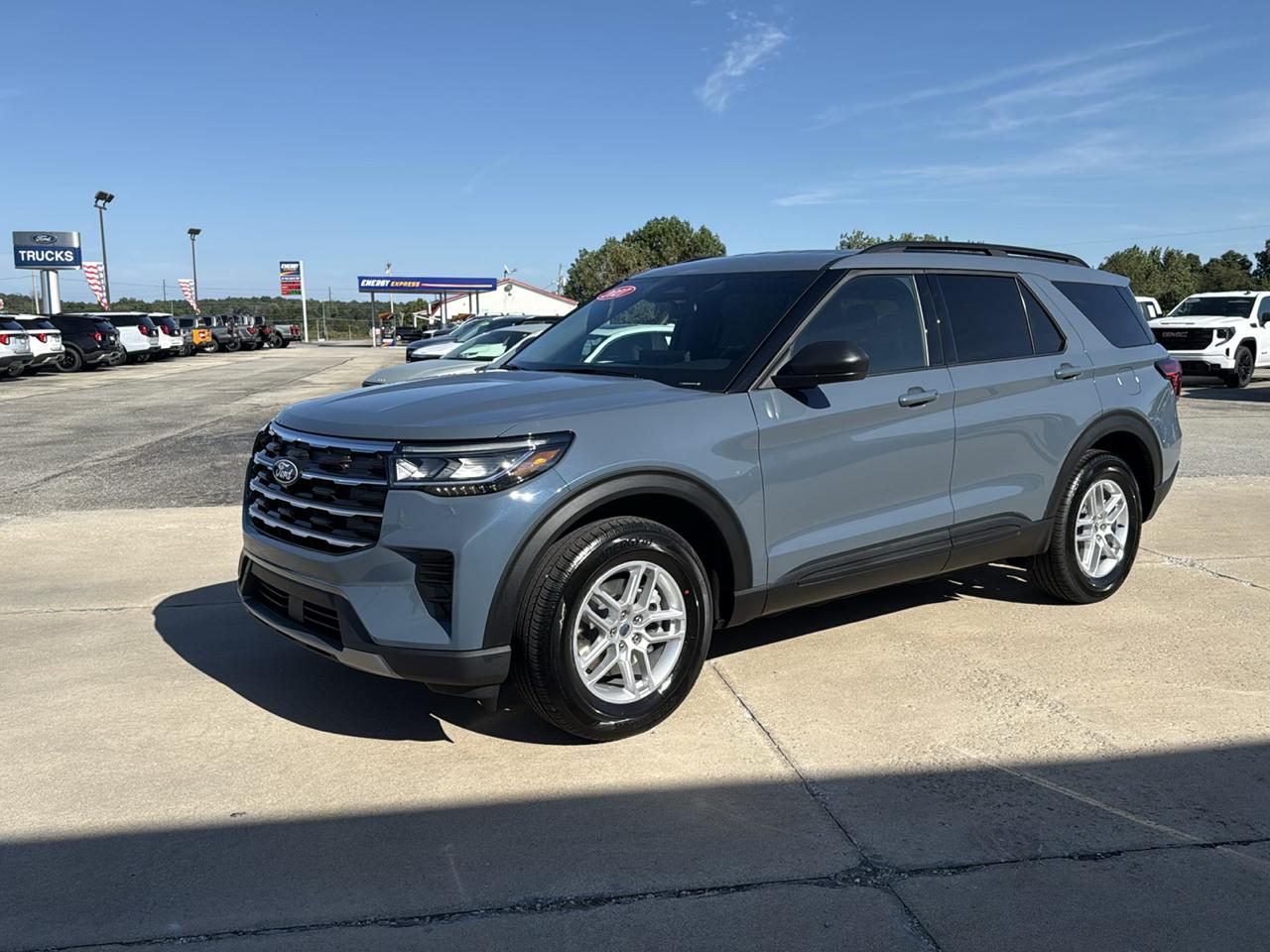 Ford Explorer Active w/100A Pkg 4WD 2027