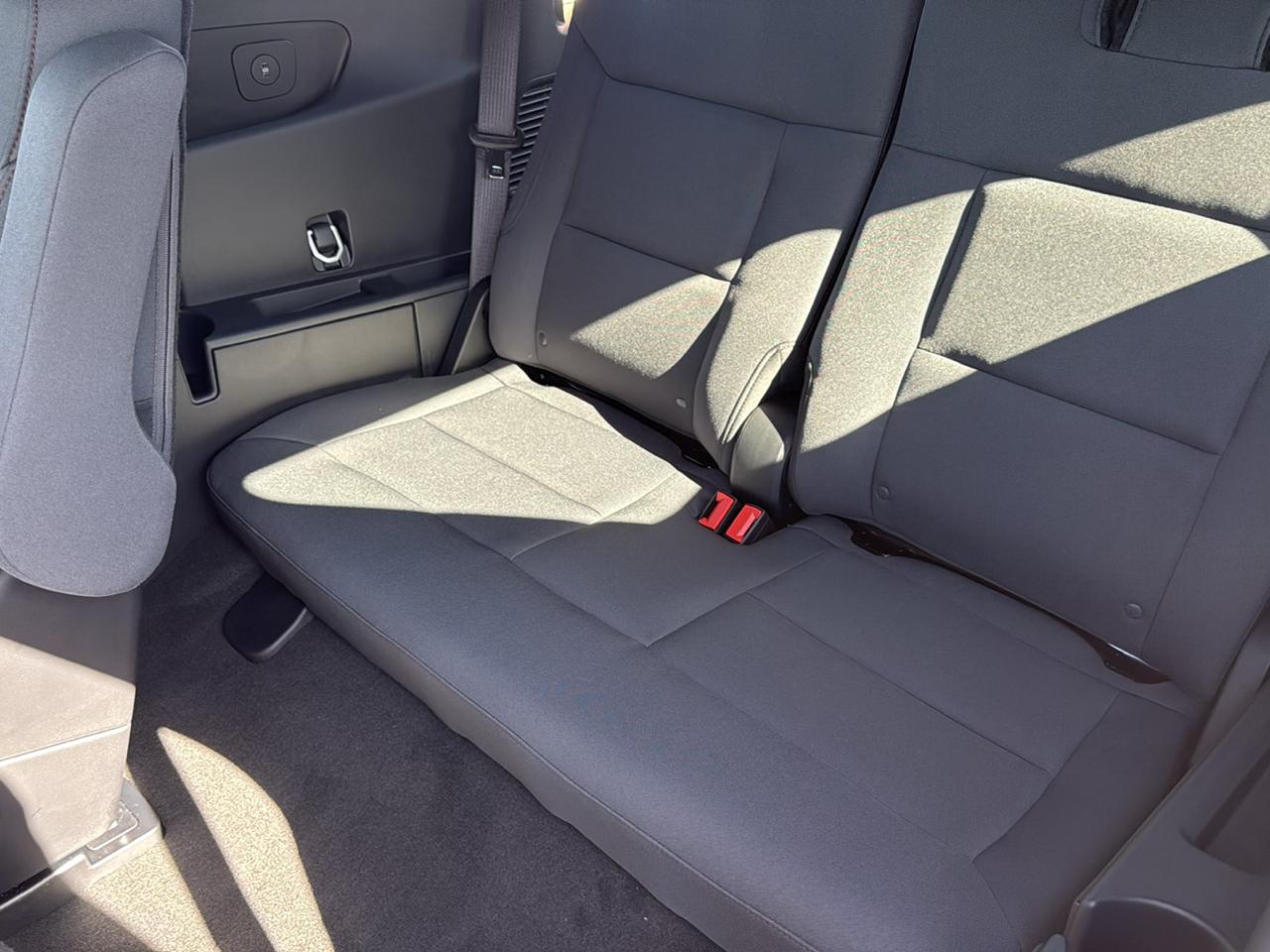 Ford Explorer Active w/100A Pkg 4WD 2027