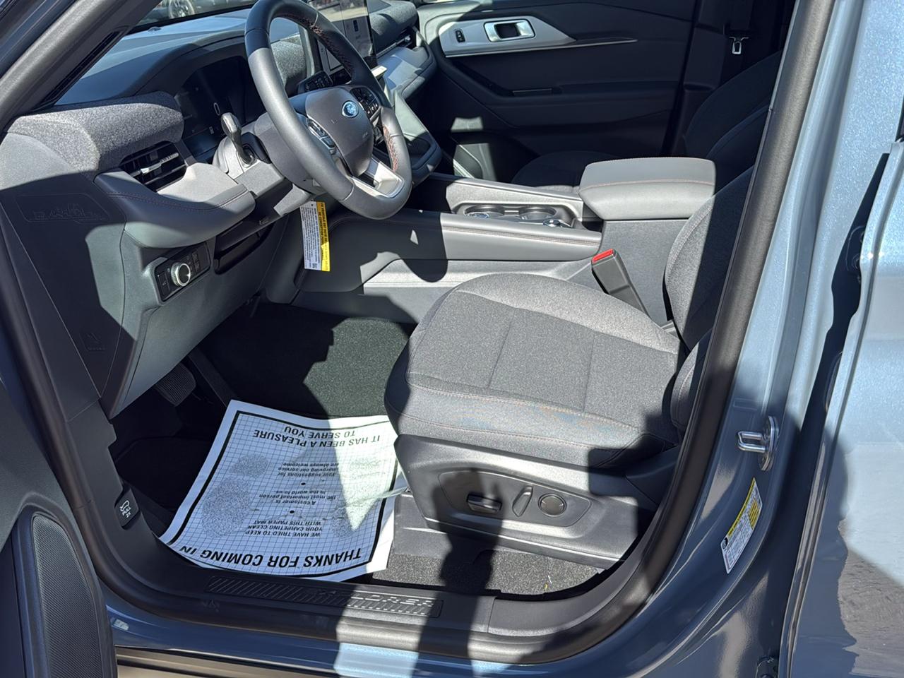 Ford Explorer Active w/100A Pkg 4WD 2027
