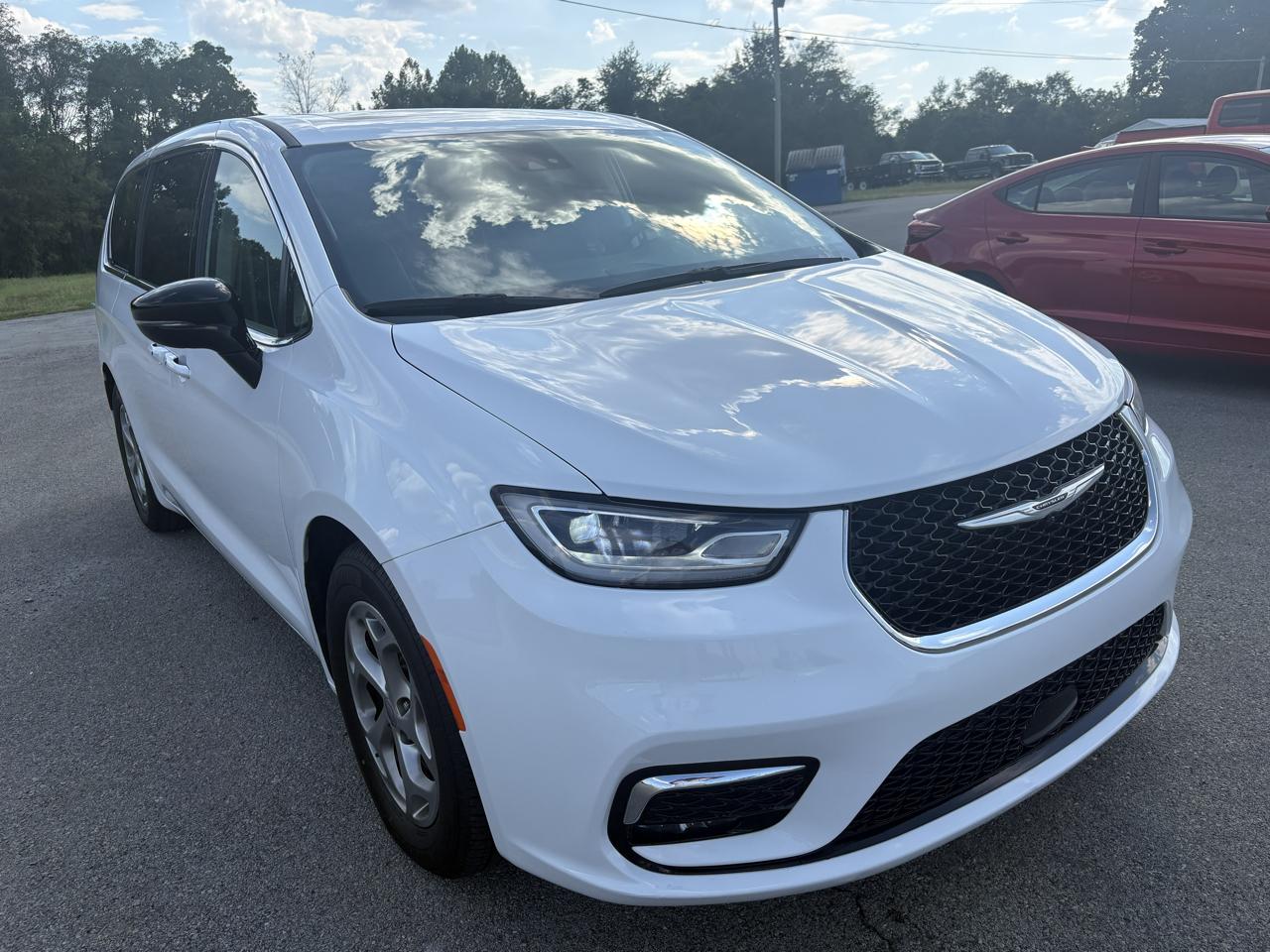 2024 Chrysler Pacifica Limited FWD