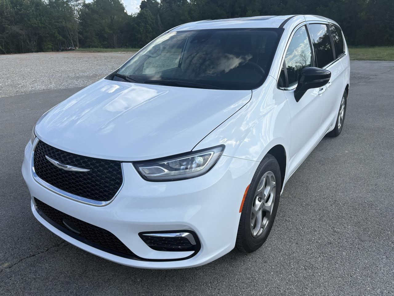 Chrysler Pacifica Limited FWD 2024