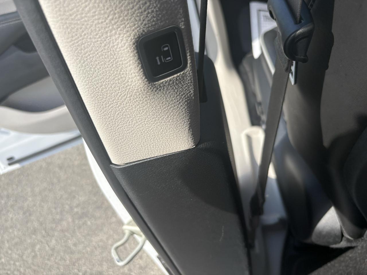 Chrysler Pacifica Limited FWD 2024
