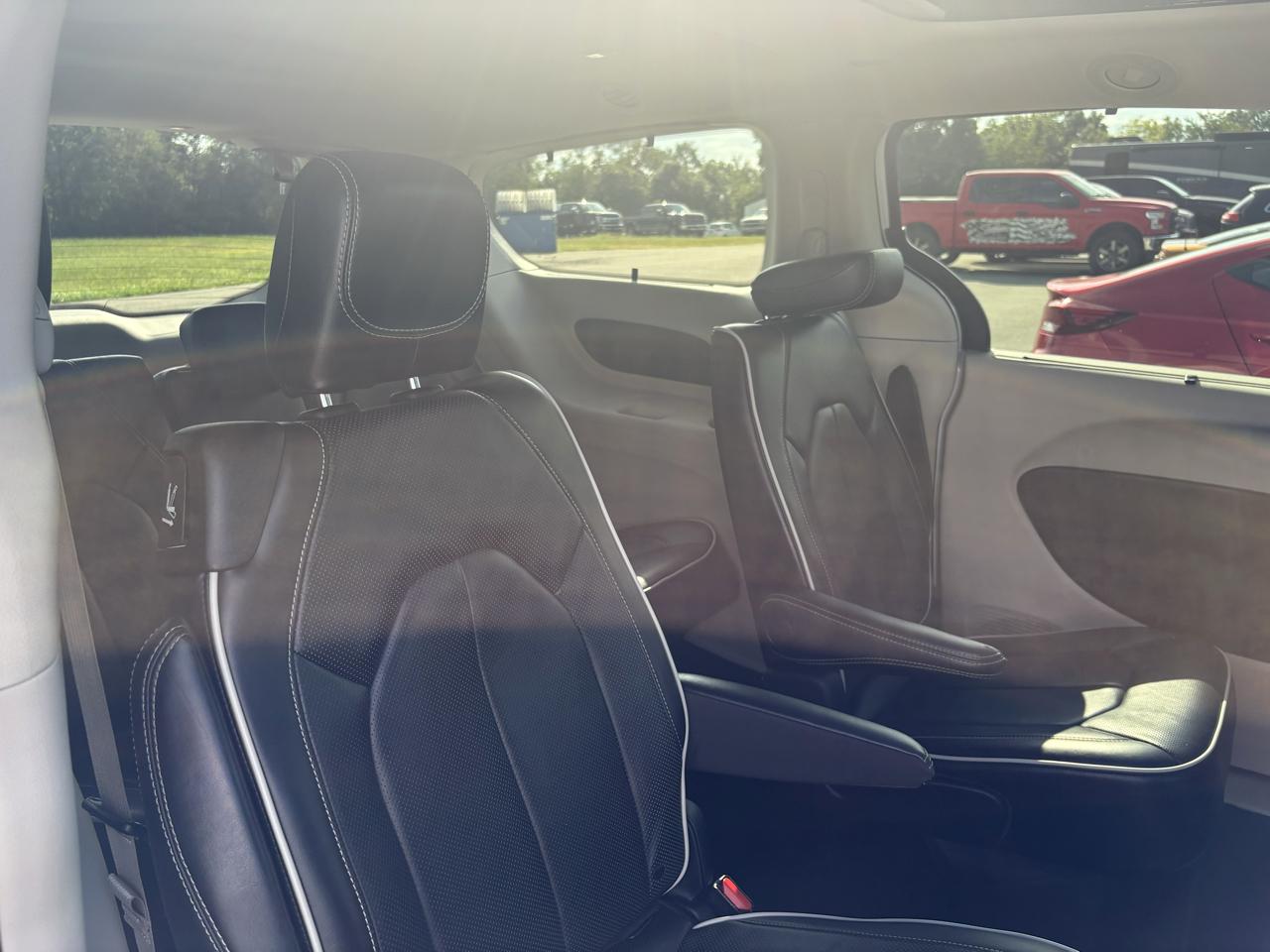Chrysler Pacifica Limited FWD 2024