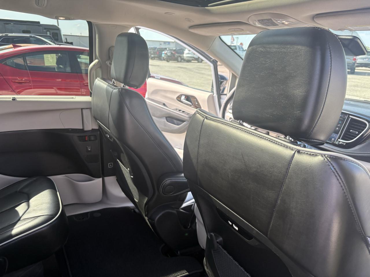 Chrysler Pacifica Limited FWD 2024