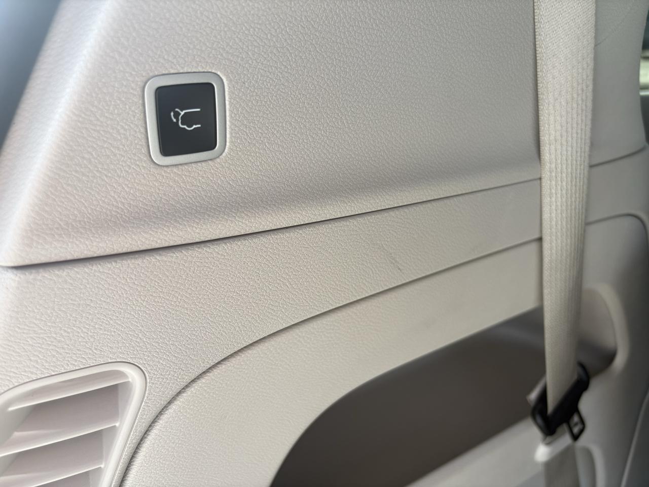 Chrysler Pacifica Limited FWD 2024