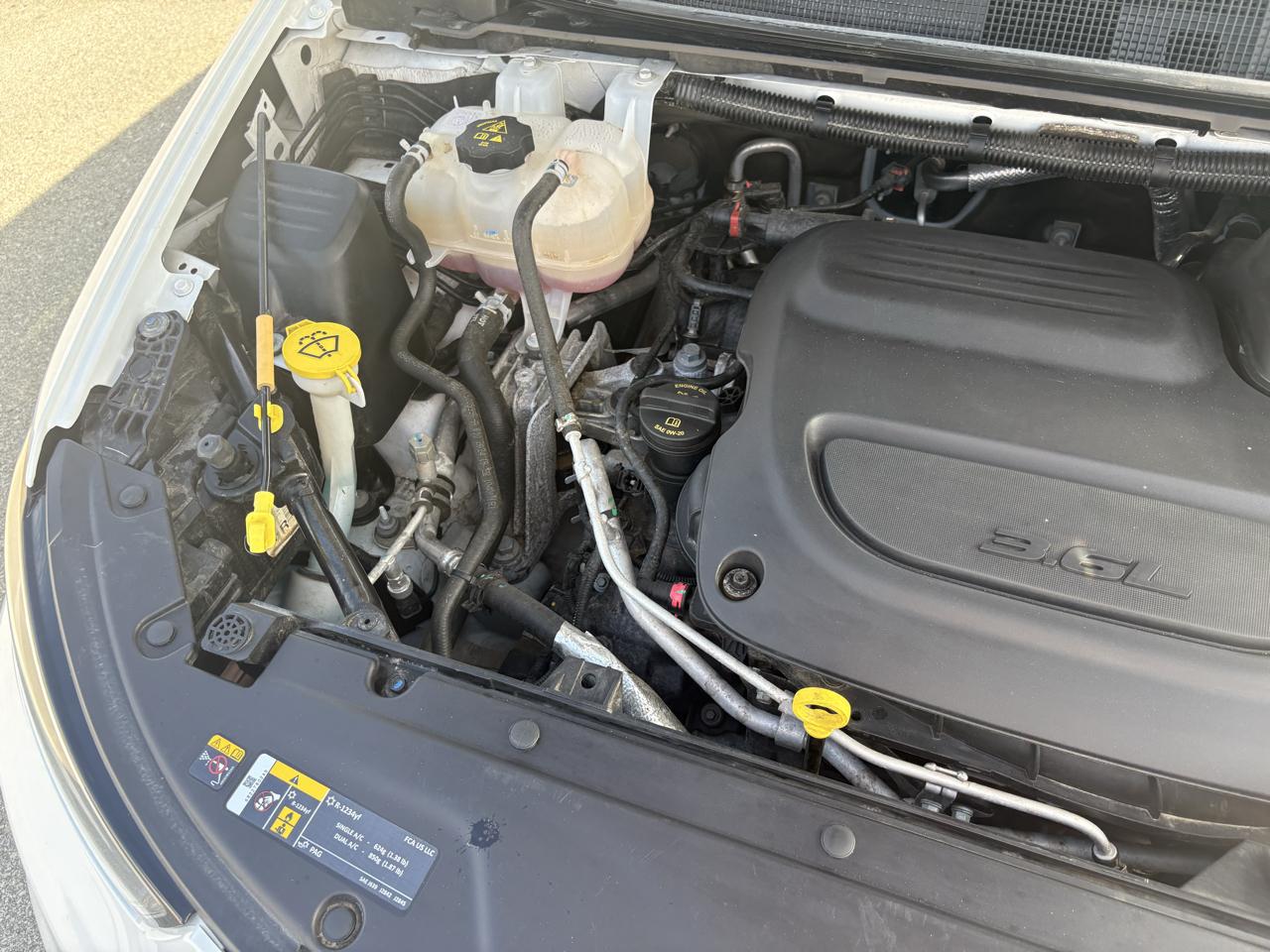 Chrysler Pacifica Limited FWD 2024
