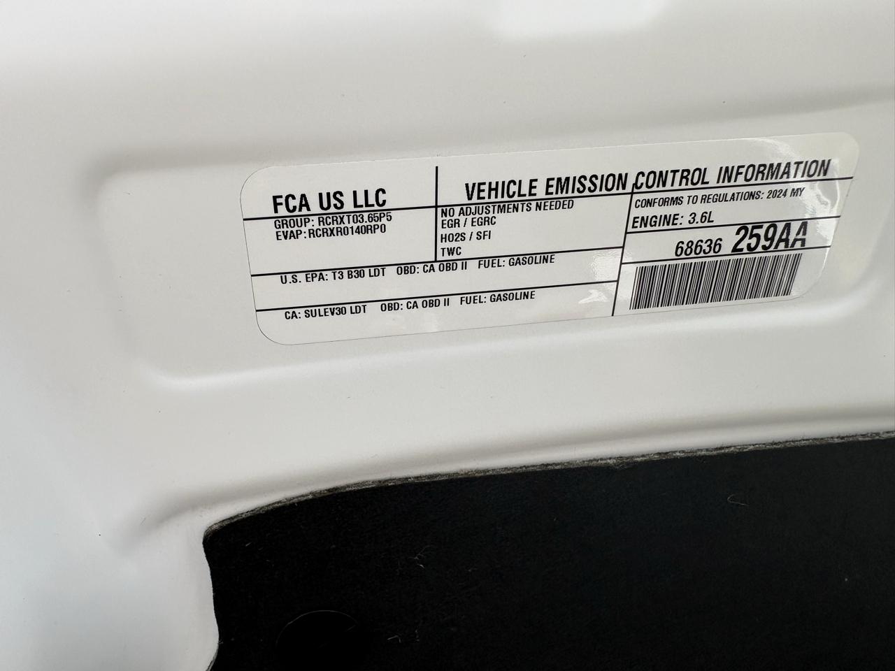 Chrysler Pacifica Limited FWD 2024