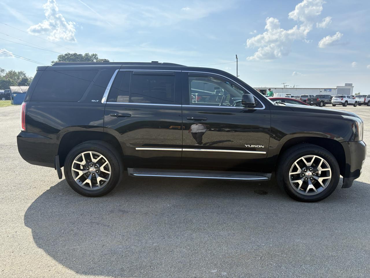 GMC Yukon 4WD 4dr SLT 2015