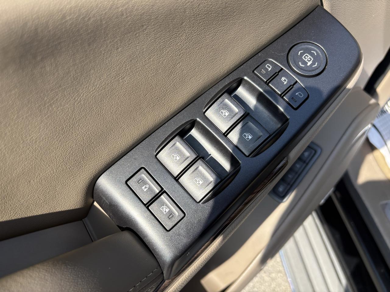 GMC Yukon 4WD 4dr SLT 2015