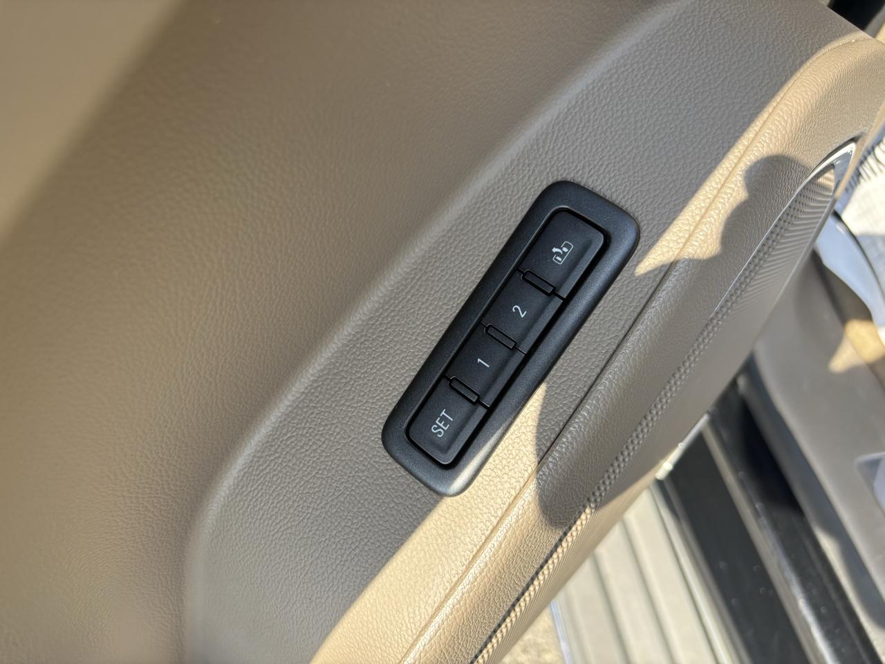 GMC Yukon 4WD 4dr SLT 2015