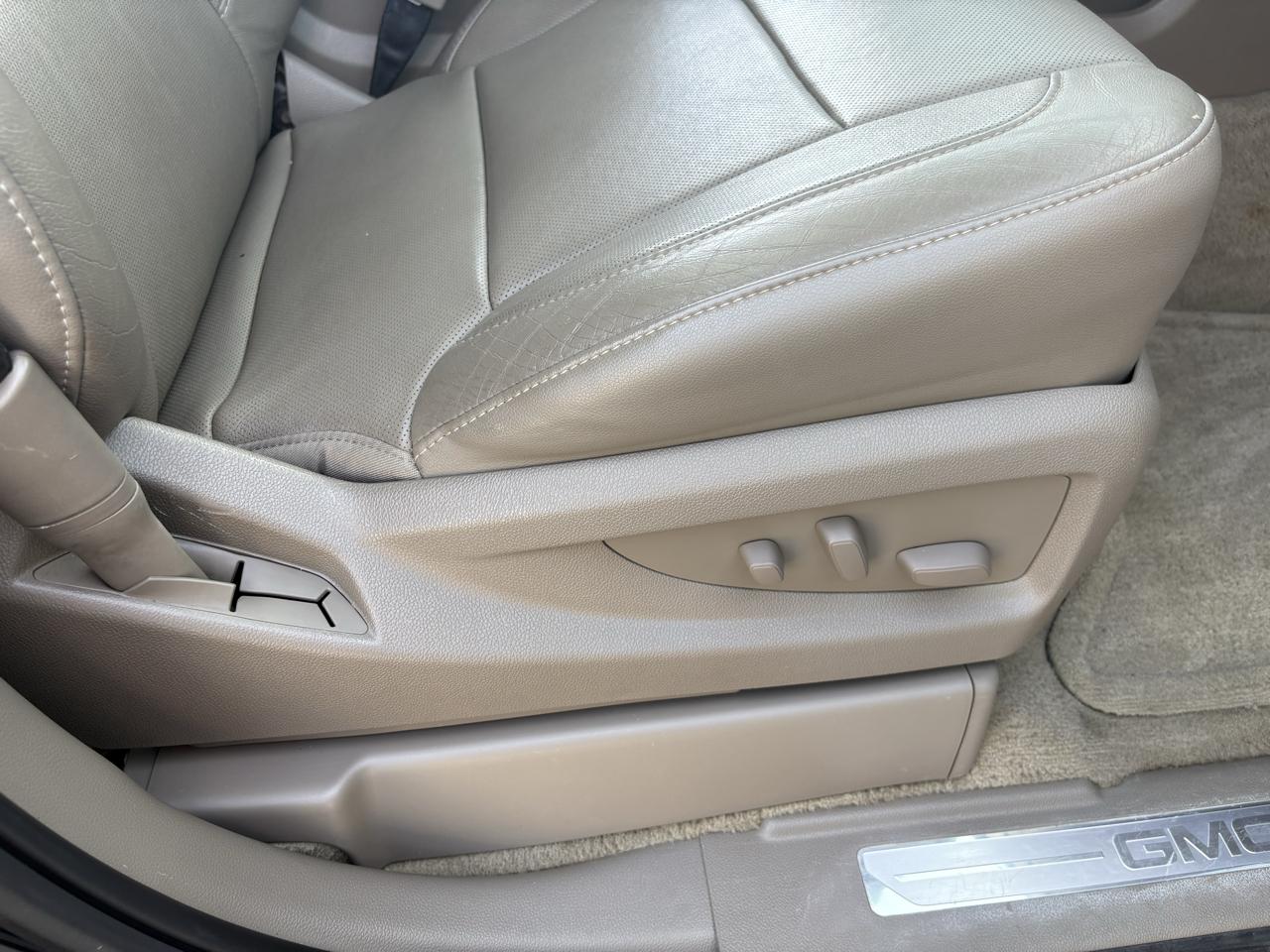GMC Yukon 4WD 4dr SLT 2015