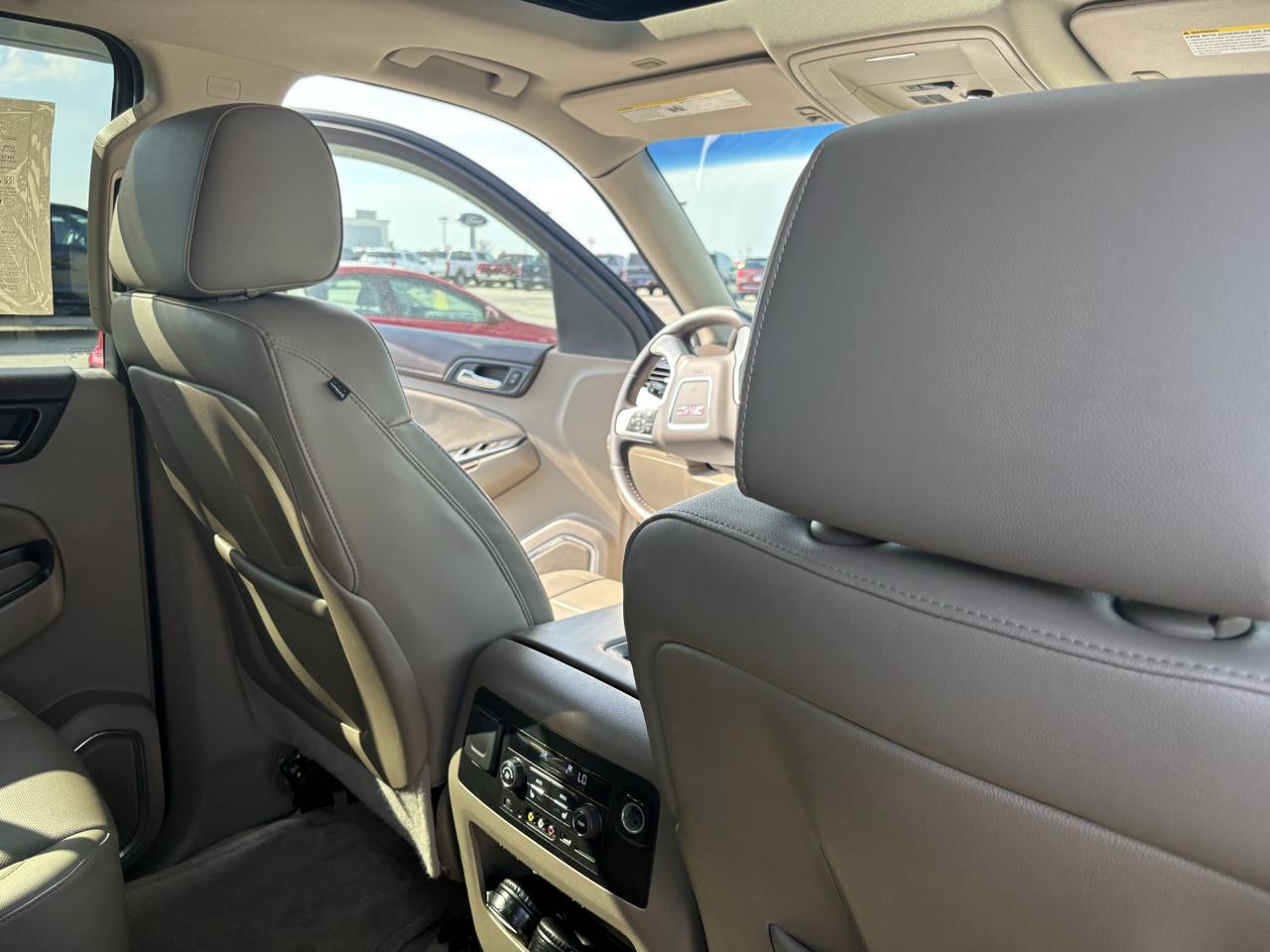 GMC Yukon 4WD 4dr SLT 2015
