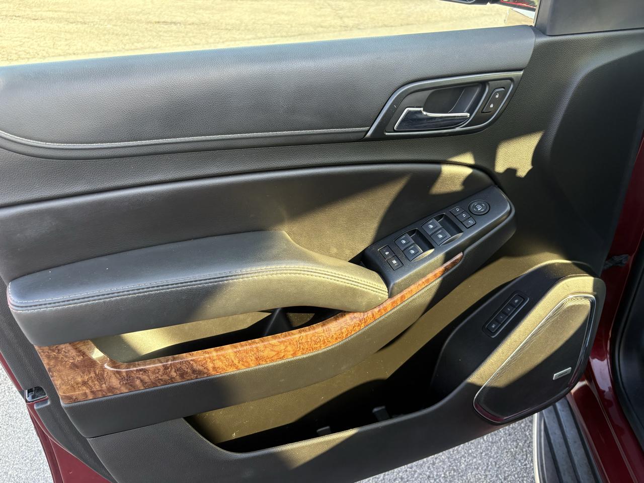 Chevrolet Suburban 4WD 4dr 1500 Premier 2019