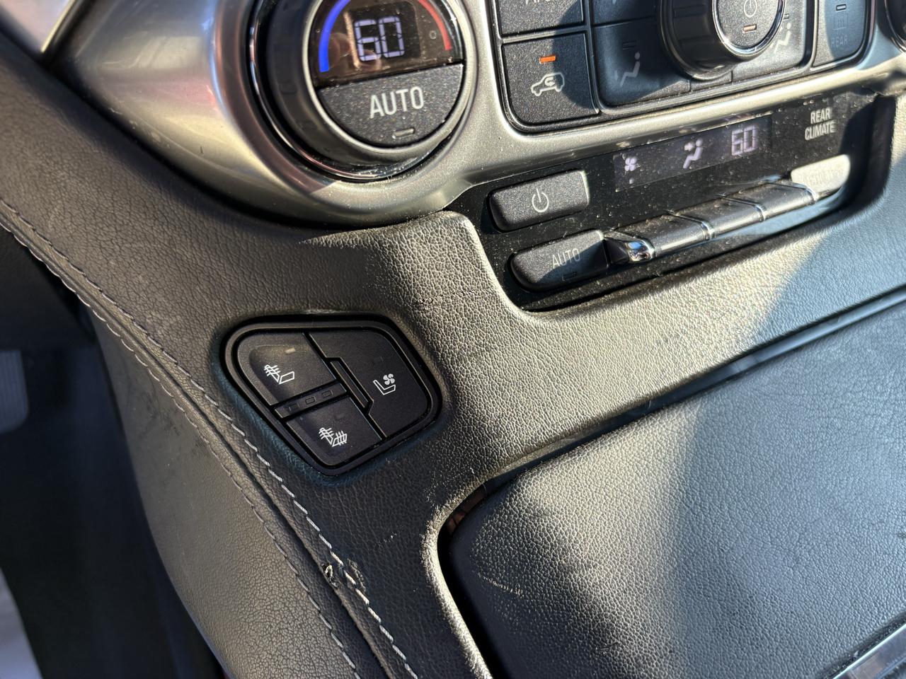 Chevrolet Suburban 4WD 4dr 1500 Premier 2019