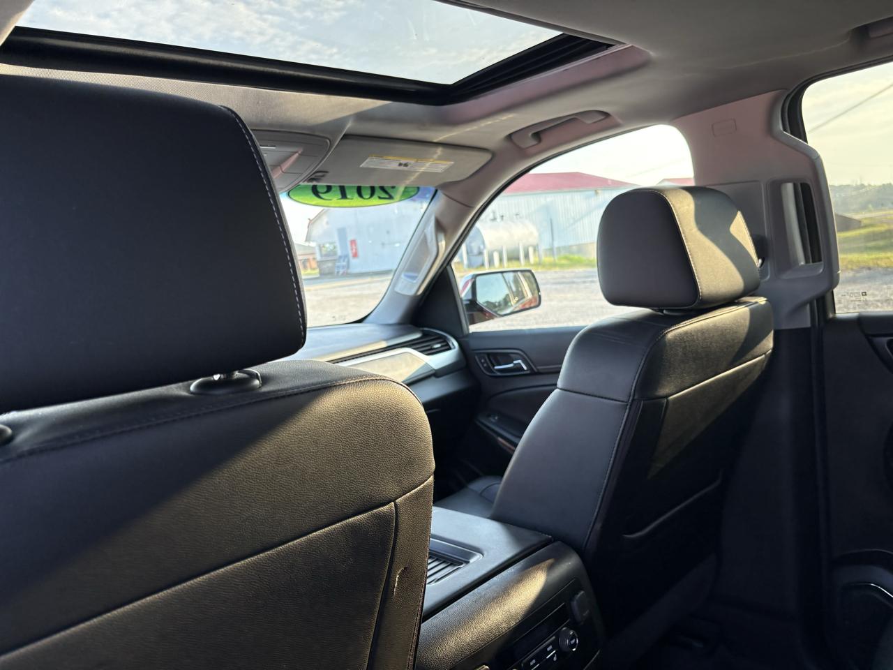 Chevrolet Suburban 4WD 4dr 1500 Premier 2019