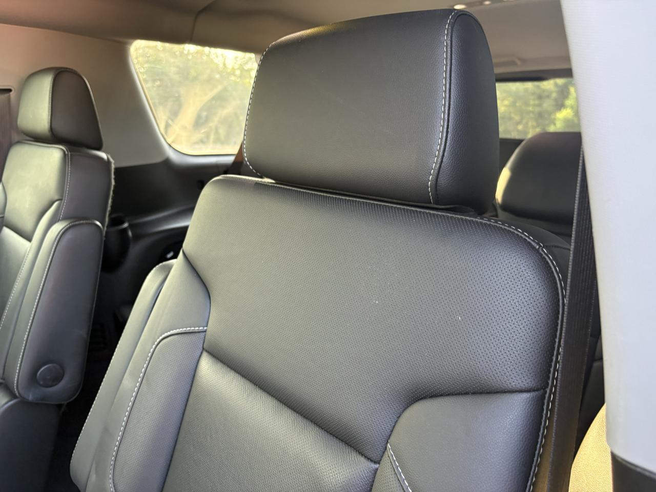 Chevrolet Suburban 4WD 4dr 1500 Premier 2019