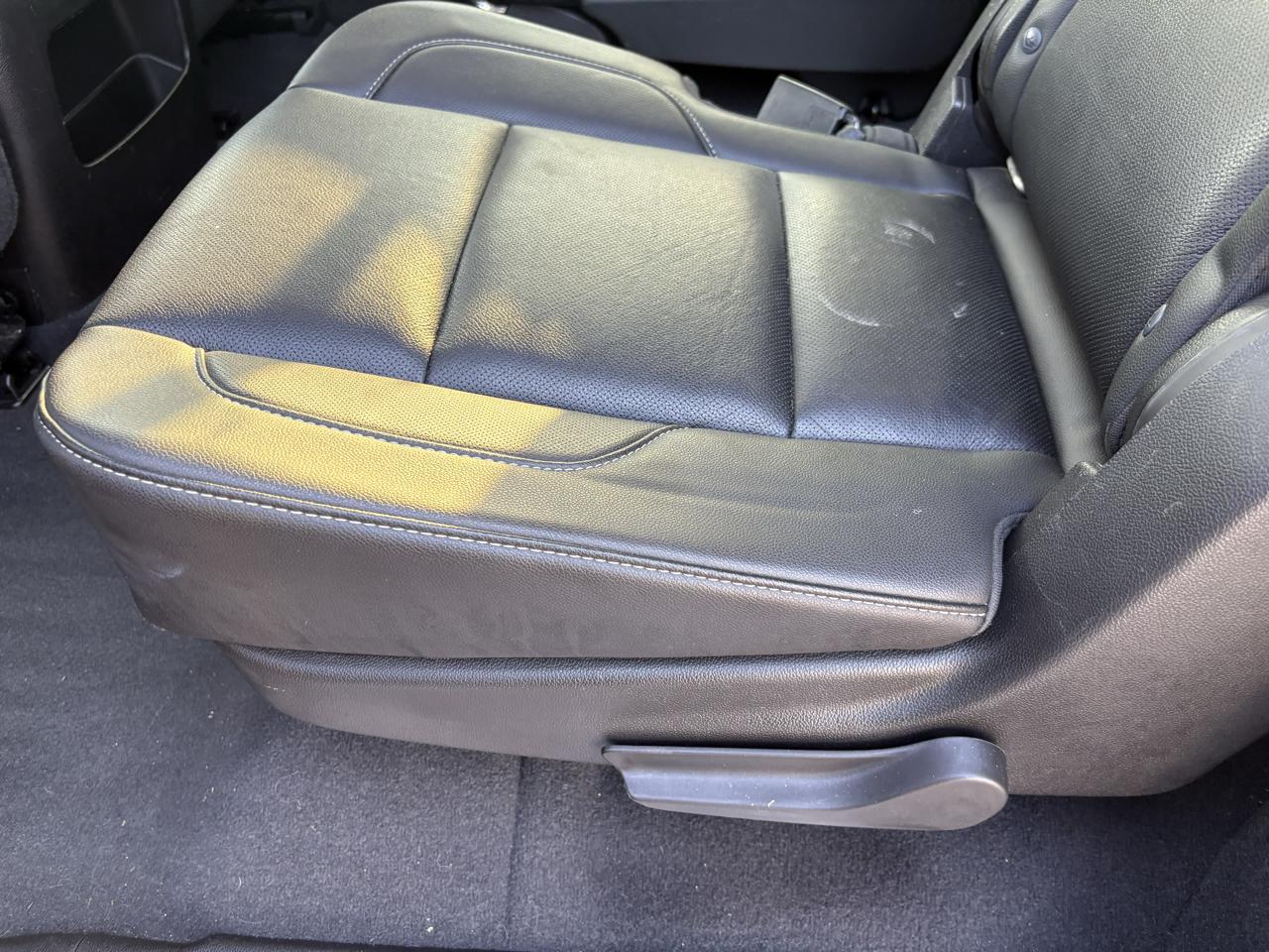 Chevrolet Suburban 4WD 4dr 1500 Premier 2019
