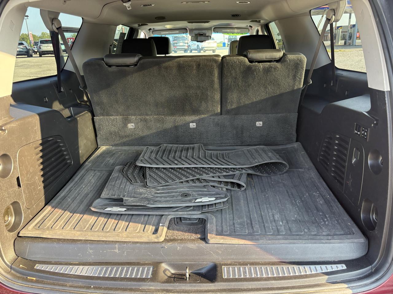 Chevrolet Suburban 4WD 4dr 1500 Premier 2019