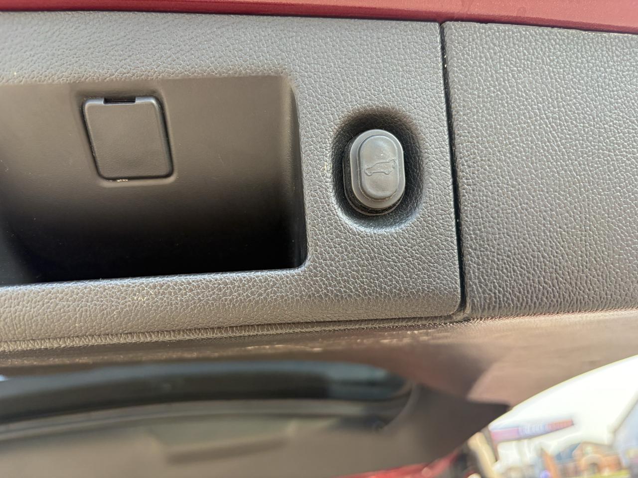 Chevrolet Suburban 4WD 4dr 1500 Premier 2019