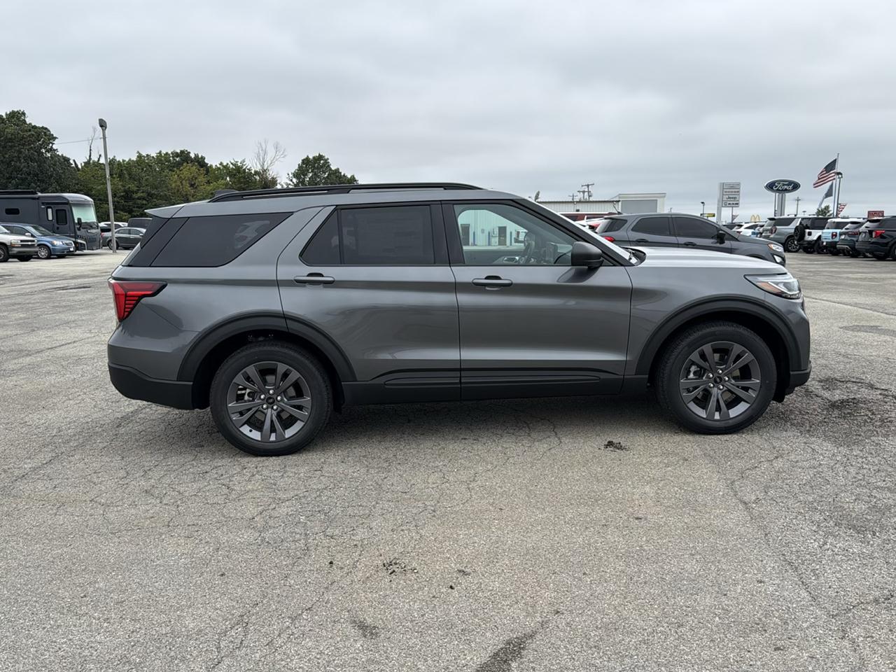Ford Explorer Active w/100A Pkg 4WD 2027