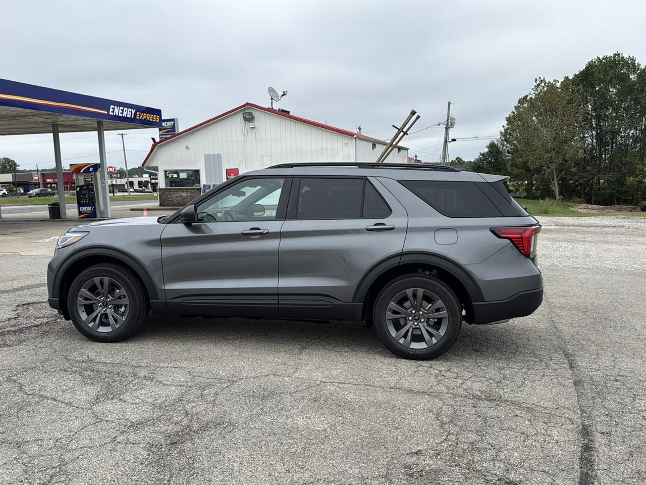 Ford Explorer Active w/100A Pkg 4WD 2027