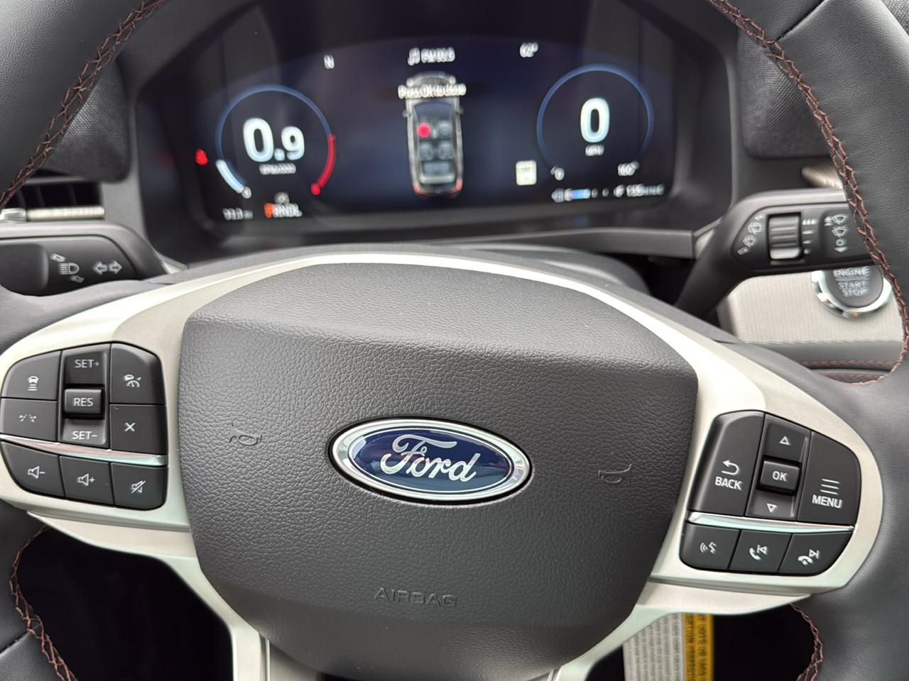 Ford Explorer Active w/100A Pkg 4WD 2027