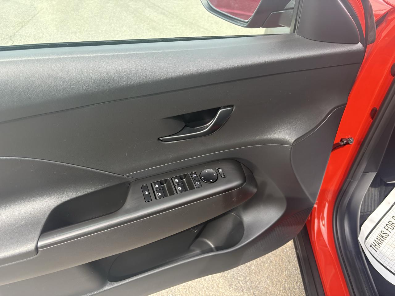 Hyundai Kona SEL FWD 2025