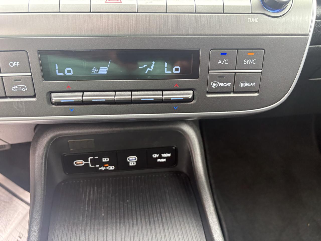 Hyundai Kona SEL FWD 2025