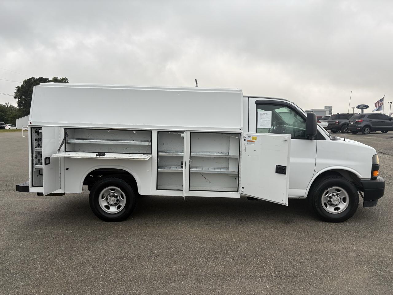Chevrolet Express Commercial Cutaway 3500 Van 139" 2020