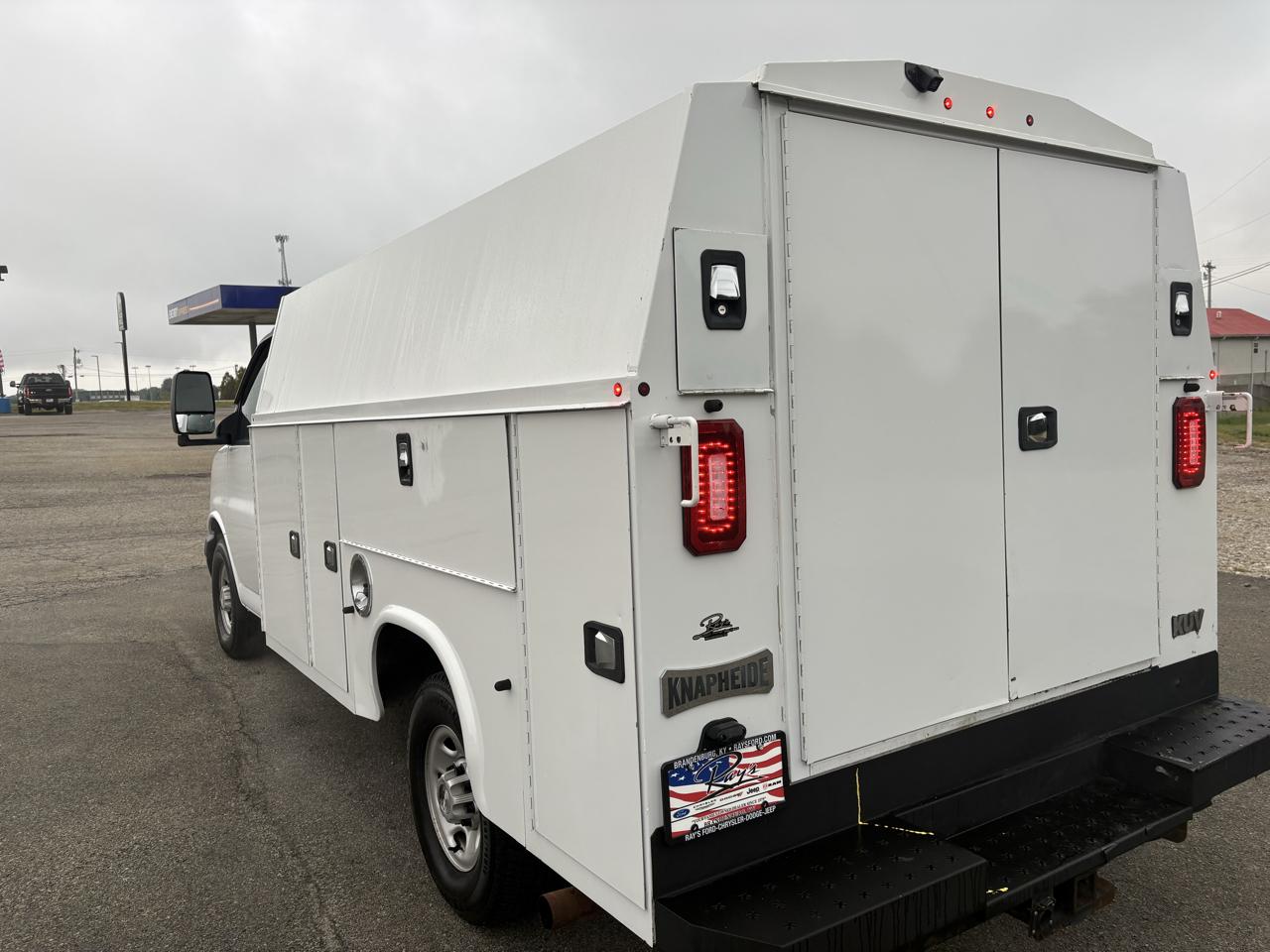 Chevrolet Express Commercial Cutaway 3500 Van 139" 2020