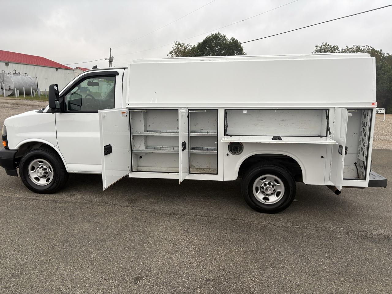 Chevrolet Express Commercial Cutaway 3500 Van 139" 2020